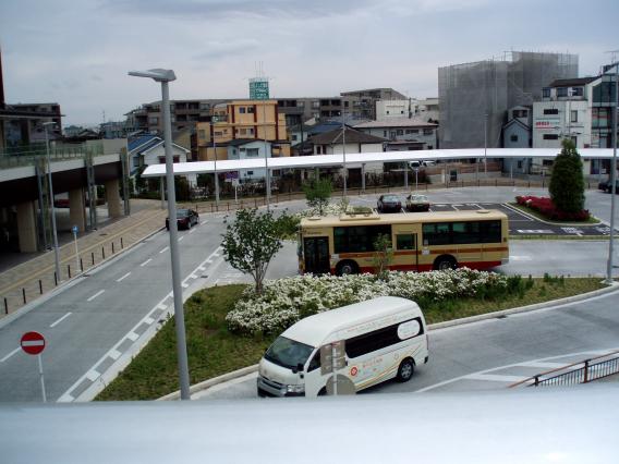 長津田駅北口陸橋